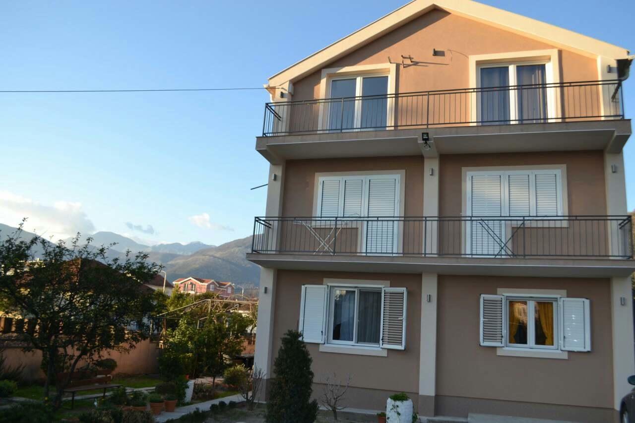 Petkovic Accommodation Tivat Eksteriør bilde